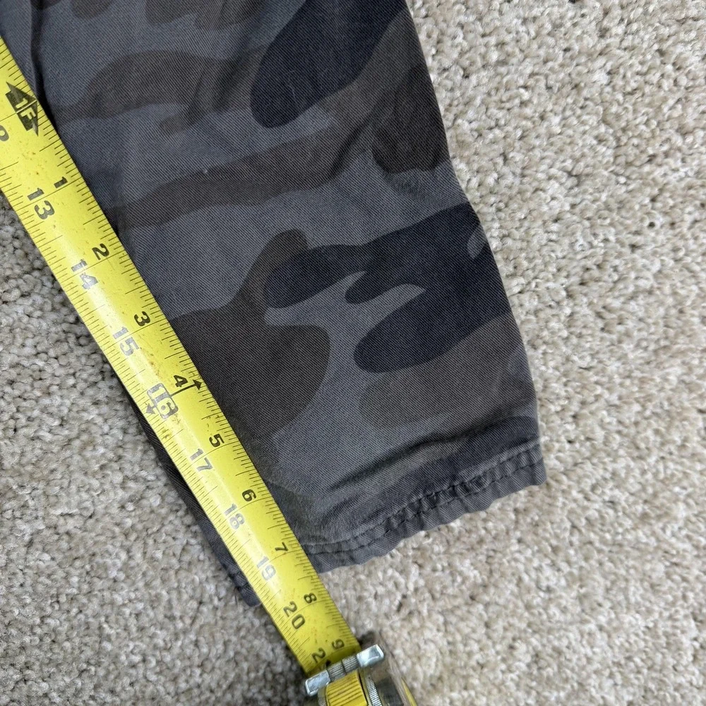 The Children's Place Cargo Pants Boys 6 Gray Camo Elastic Waist Twill Pockets